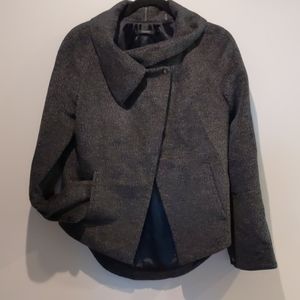 Tahari Size Small Jacket Like New